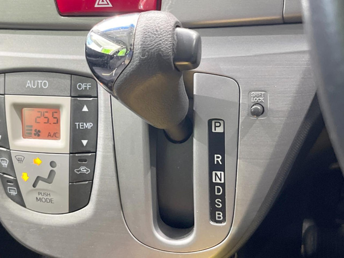 2011 Daihatsu Move DBA-LA100S (UW-6a3604764fb0e)[23]
