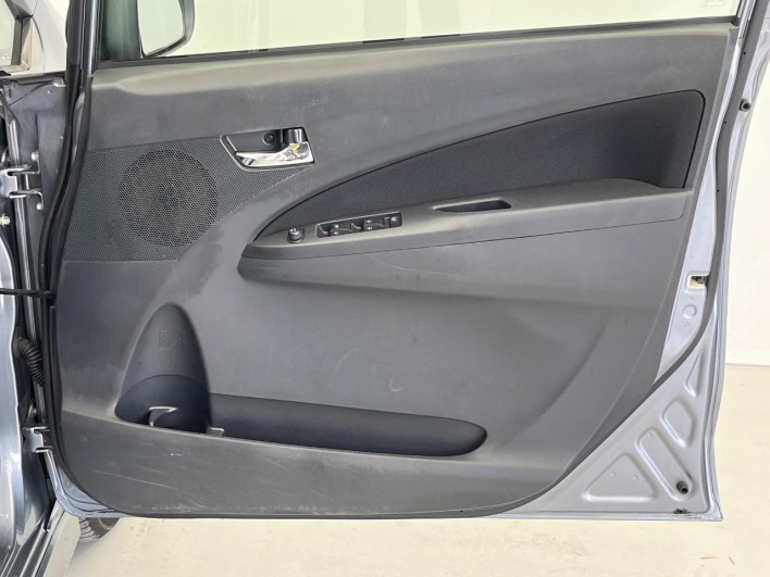 2013 Daihatsu Move DBA-LA100S (UW-6a3604768eb93)[25]