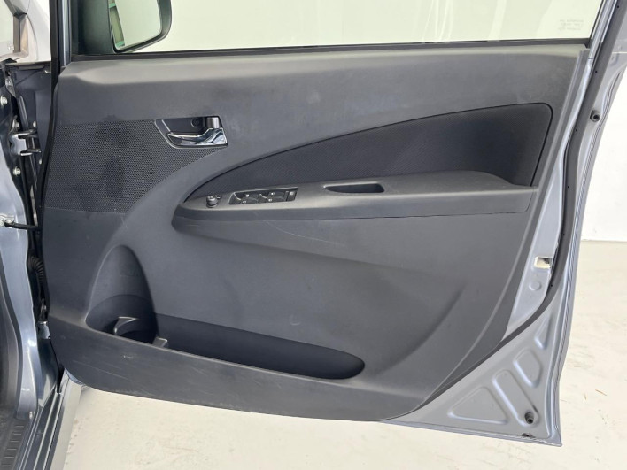 2013 Daihatsu Move DBA-LA100S (UW-6a3604768eb93)[24]