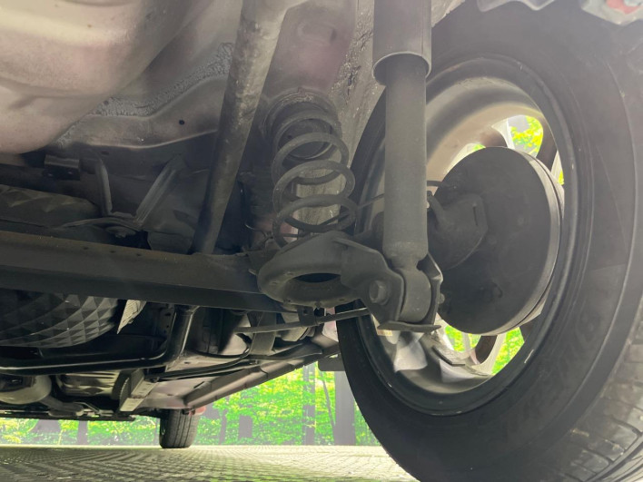 2016 Daihatsu Move DBA-LA150S (UW-6a36047876227)[12]