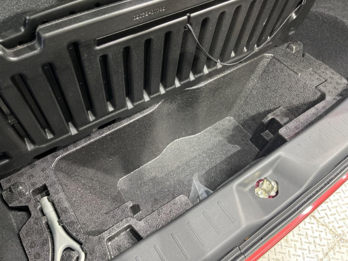 2016 Daihatsu Move DBA-LA150S (UW-6a36047876227)[9]