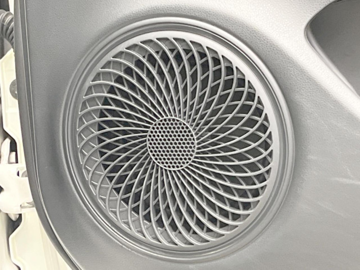 2016 Daihatsu Cast DBA-LA250S (UW-6a36047aa10ed)[22]