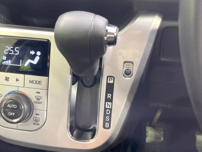 2017 Daihatsu Cast DBA-LA250S (UW-6a36047b4d5b3)[22]