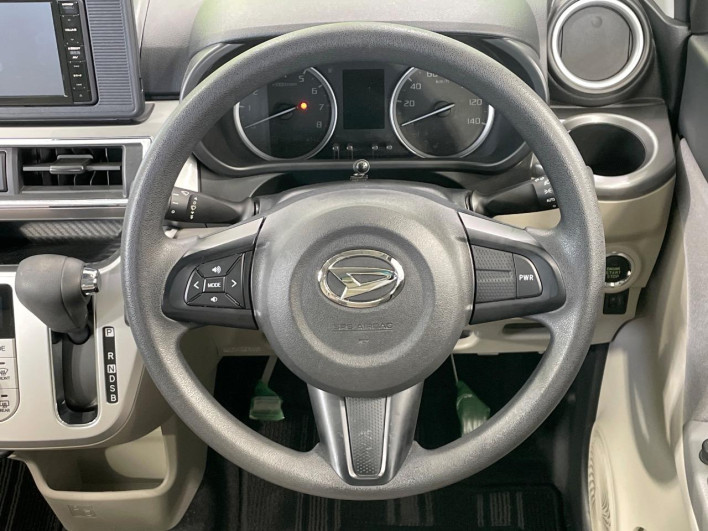 2018 Daihatsu Cast DBA-LA250S (UW-6a36047b768cd)[21]