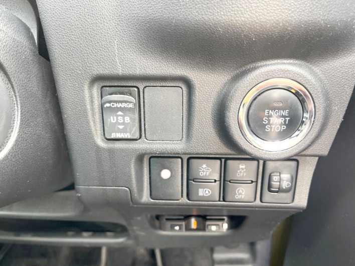 2018 Daihatsu Cast DBA-LA250S (UW-6a36047cae109)[24]