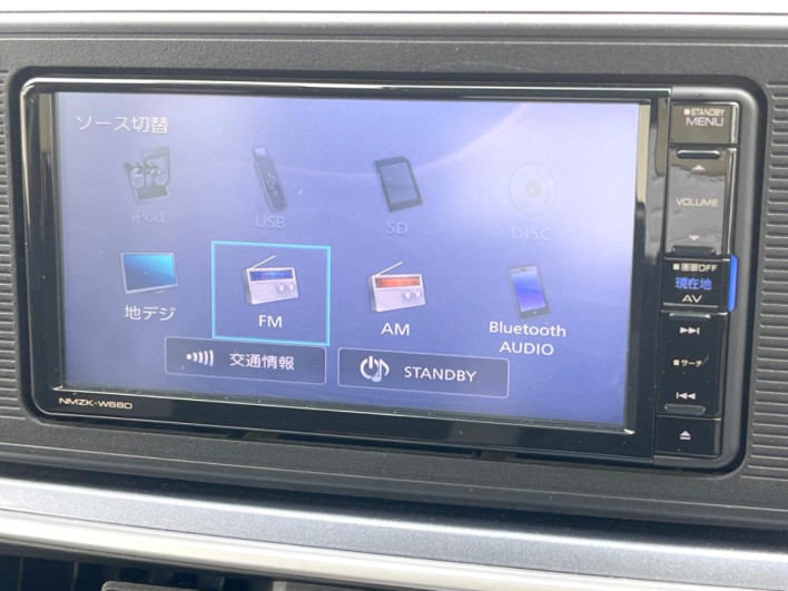 2018 Daihatsu Cast DBA-LA250S (UW-6a36047cae109)[15]