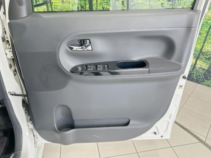 2014 Daihatsu Tanto DBA-LA600S (UW-6a36048667da5)[22]