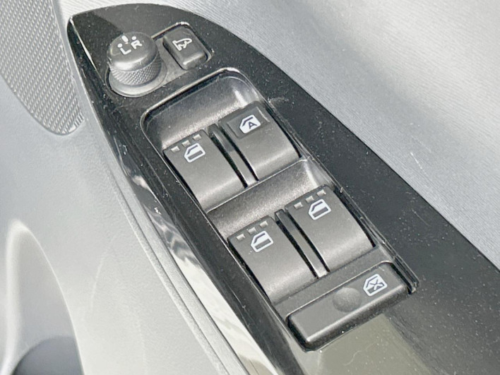 2014 Daihatsu Tanto DBA-LA600S (UW-6a36048667da5)[23]