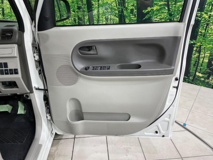 2016 Daihatsu Tanto DBA-LA600S (UW-6a360487b0664)[21]