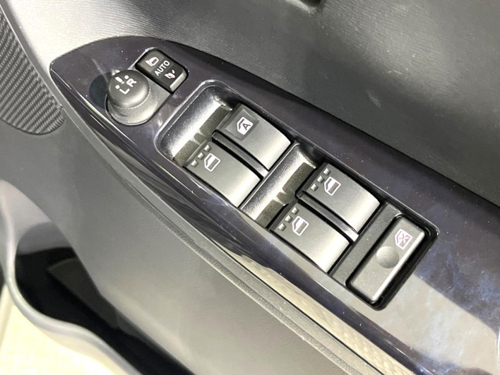 2018 Daihatsu Tanto DBA-LA600S (UW-6a36048b90fd2)[24]
