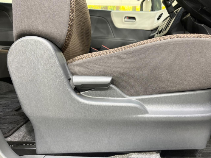 2013 Suzuki MR Wagon DBA-MF33S (UW-6a3604c08421d)[24]