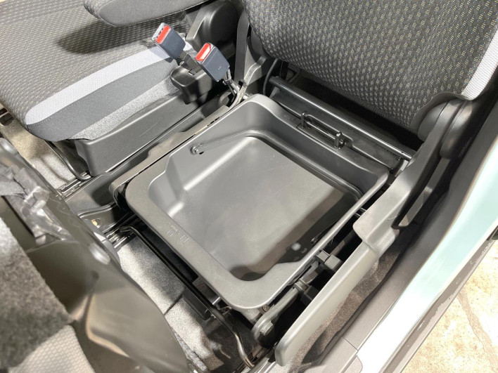 2020 Suzuki Hustler 5AA-MR92S (UW-6a3604e43d0c6)[19]