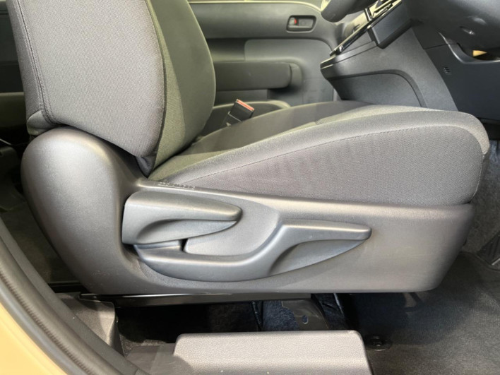 2023 Toyota Sienta 5BA-MXPC10G (UW-6a3604f7dba77)[25]