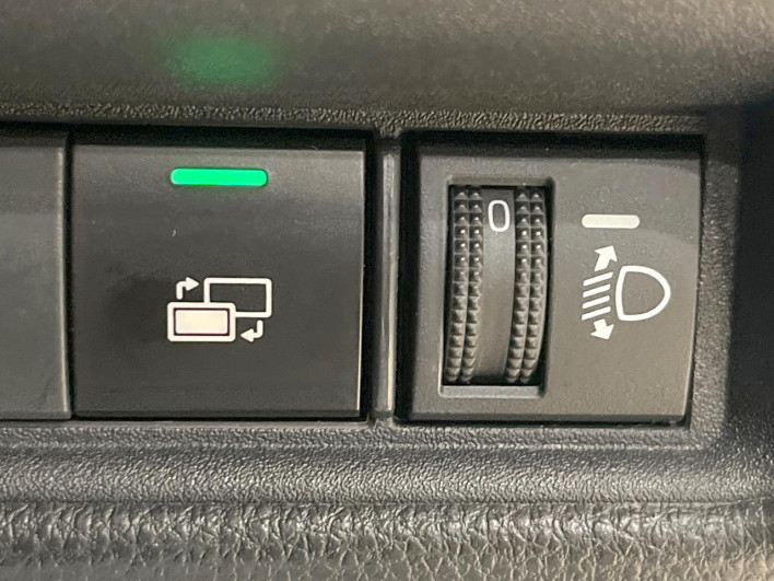 2023 Toyota Sienta 5BA-MXPC10G (UW-6a3604f82b5af)[21]