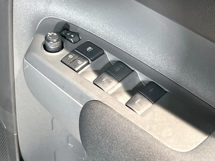 2023 Toyota Sienta 5BA-MXPC10G (UW-6a3604f82b5af)[18]