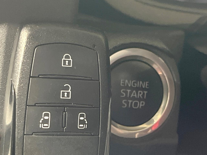 2023 Toyota Sienta 5BA-MXPC10G (UW-6a3604f82b5af)[25]
