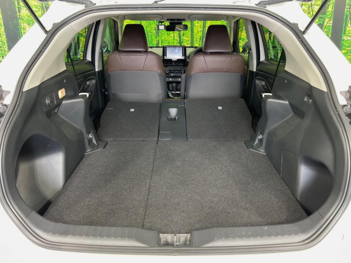 2020 Toyota Yaris Cross 6AA-MXPJ10 (UW-6a3604fae63c5)[21]