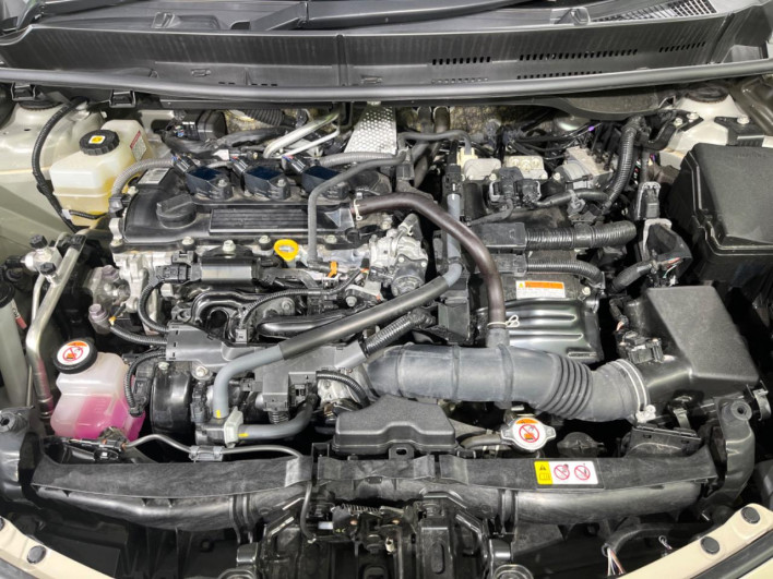 2021 Toyota Aqua 6AA-MXPK11 (UW-6a360501761e4)[7]