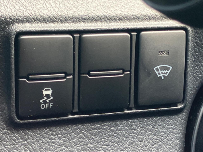 2019 Toyota Sienta DBA-NCP175G (UW-6a3605236c339)[29]