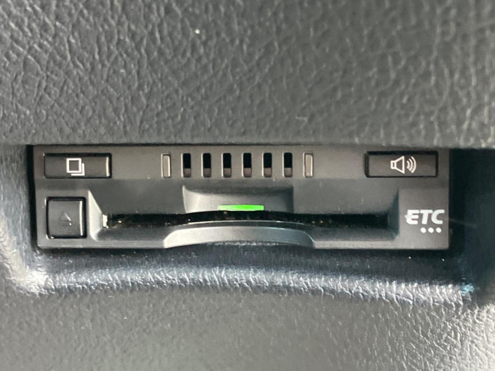 2019 Toyota Sienta DBA-NCP175G (UW-6a3605236c339)[12]