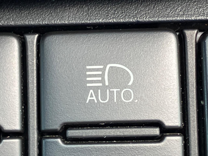 2019 Toyota Sienta DBA-NCP175G (UW-6a3605236c339)[16]