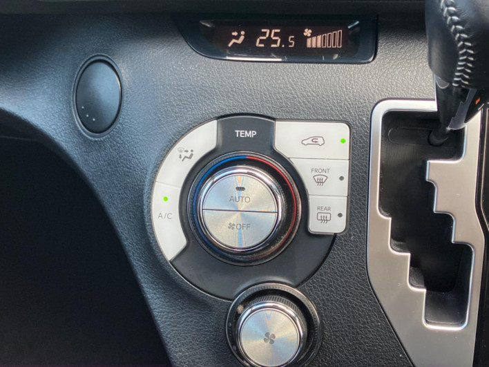 2019 Toyota Sienta DBA-NCP175G (UW-6a3605236c339)[23]