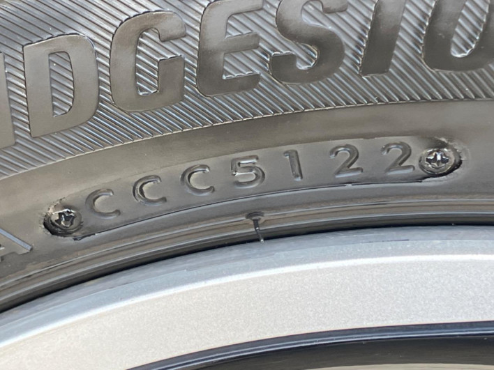 2019 Toyota Sienta DBA-NCP175G (UW-6a3605236c339)[6]