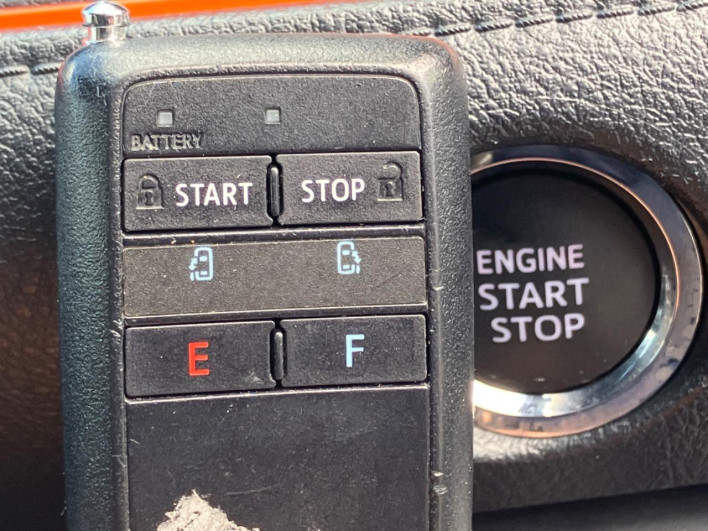 2019 Toyota Sienta DBA-NCP175G (UW-6a3605236c339)[20]