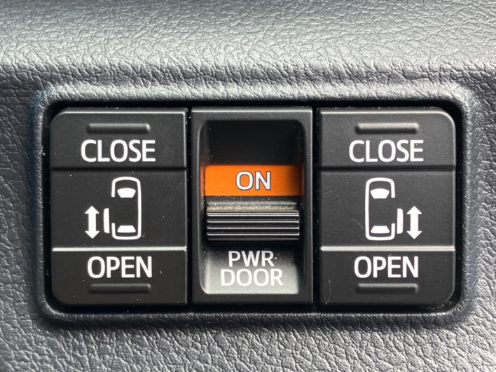 2019 Toyota Sienta DBA-NCP175G (UW-6a3605236c339)[13]