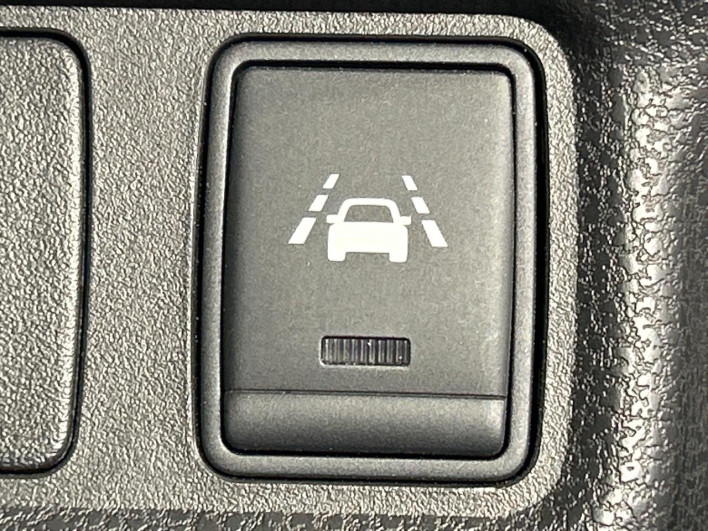 2015 Nissan Note DBA-NE12 (UW-6a360524acc3d)[21]