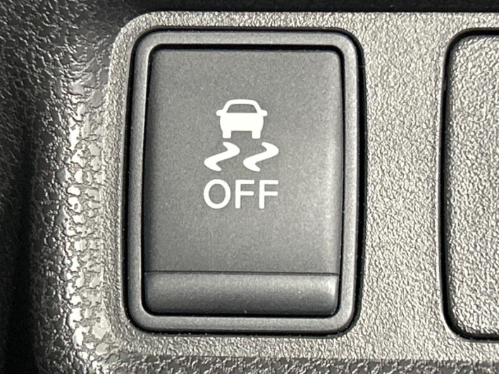 2015 Nissan Note DBA-NE12 (UW-6a360524acc3d)[22]