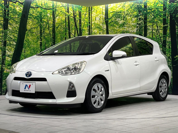 2013 Toyota Aqua DAA-NHP10 (UW-6a360526342bd)[26]