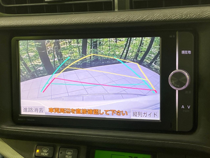 2013 Toyota Aqua DAA-NHP10 (UW-6a360526342bd)[20]