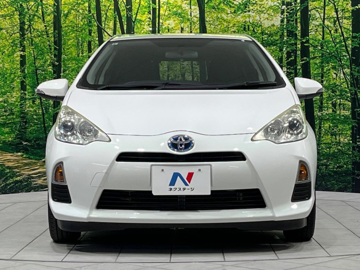 2013 Toyota Aqua DAA-NHP10 (UW-6a360526342bd)[28]