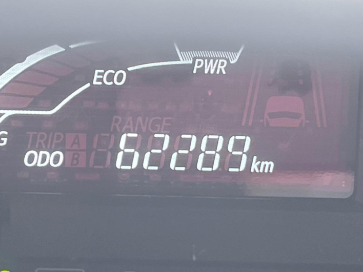 2015 Toyota Aqua DAA-NHP10 (UW-6a36052828081)[2]