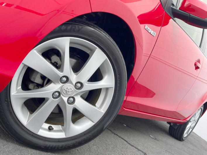 2015 Toyota Aqua DAA-NHP10 (UW-6a36052828081)[14]