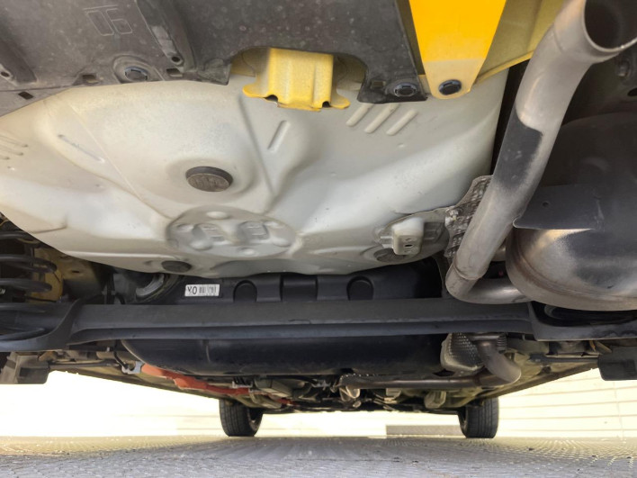 2016 Toyota Aqua DAA-NHP10 (UW-6a3605286a2f4)[21]