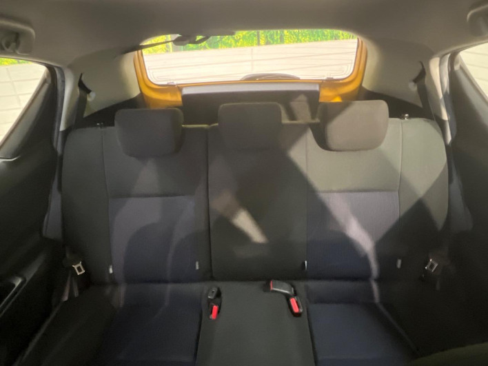 2016 Toyota Aqua DAA-NHP10 (UW-6a3605286a2f4)[28]
