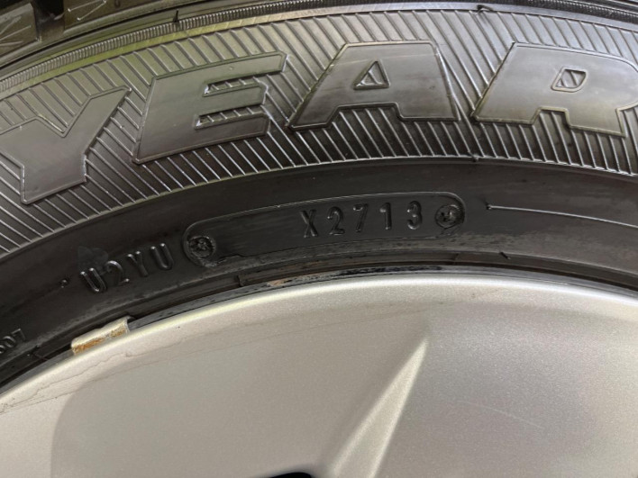 2016 Toyota Aqua DAA-NHP10 (UW-6a3605286a2f4)[10]