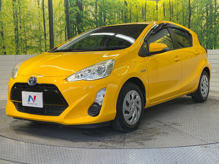 2016 Toyota Aqua DAA-NHP10 (UW-6a3605286a2f4)[13]
