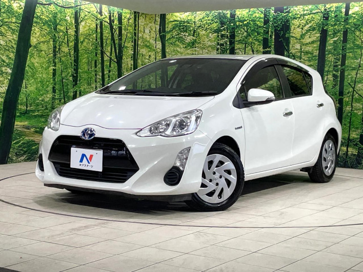2016 Toyota Aqua DAA-NHP10 (UW-6a36052a1f9d6)[0]