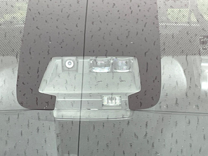 2016 Toyota Aqua DAA-NHP10 (UW-6a36052a1f9d6)[11]