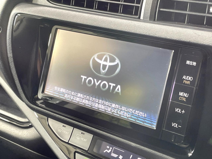 2016 Toyota Aqua DAA-NHP10 (UW-6a36052a1f9d6)[19]