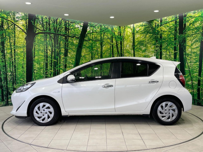 2019 Toyota Aqua DAA-NHP10 (UW-6a36052a7aeab)[8]