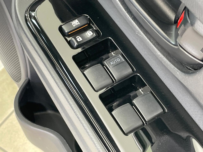 2019 Toyota Aqua DAA-NHP10 (UW-6a36052a7aeab)[23]