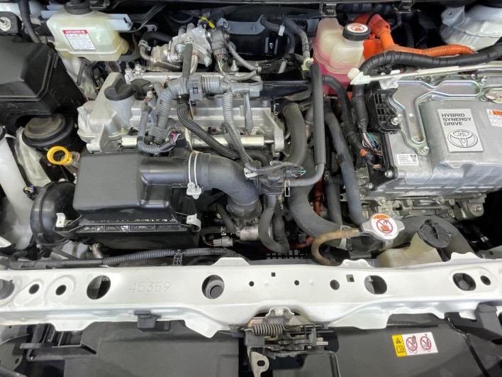 2019 Toyota Aqua DAA-NHP10 (UW-6a36052a7aeab)[6]