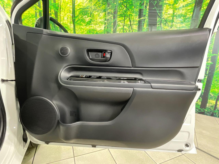 2019 Toyota Aqua DAA-NHP10 (UW-6a36052a7aeab)[22]