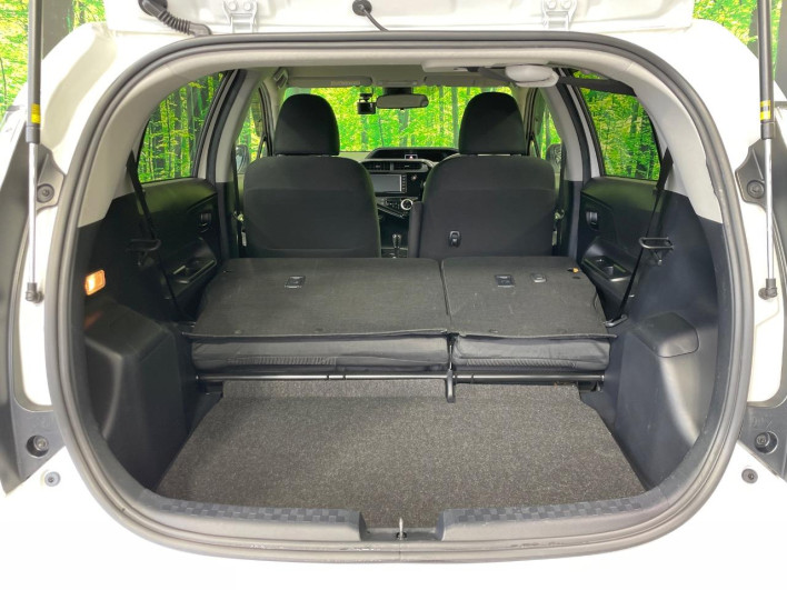 2019 Toyota Aqua DAA-NHP10 (UW-6a36052a7aeab)[14]