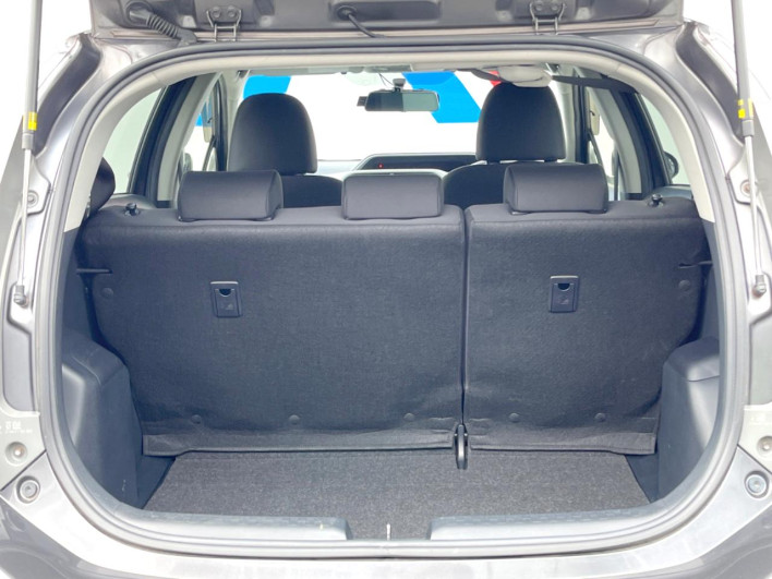 2014 Toyota Aqua DAA-NHP10 (UW-6a36052ce8484)[15]