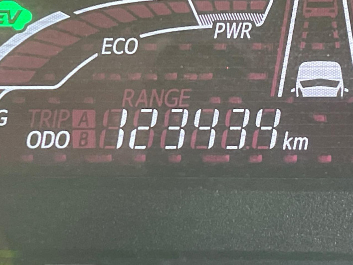 2015 Toyota Aqua DAA-NHP10 (UW-6a36052d997de)[2]